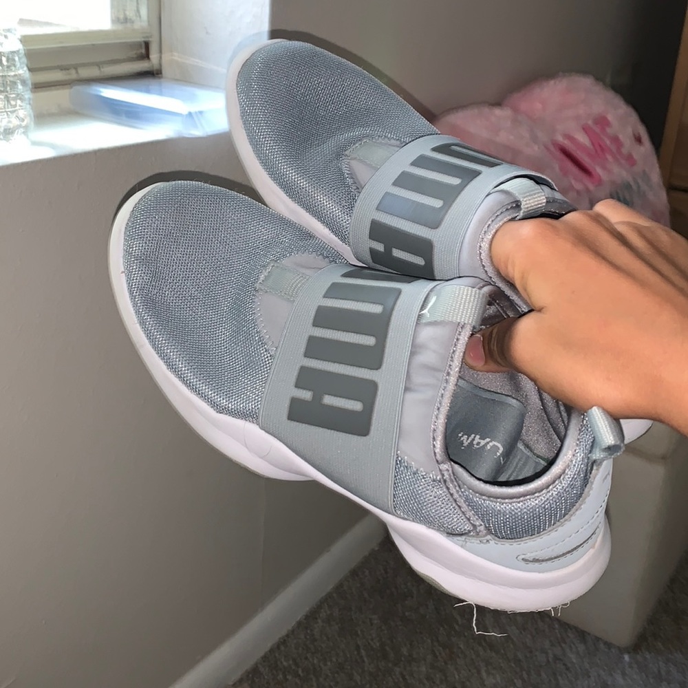 puma non lace snekers